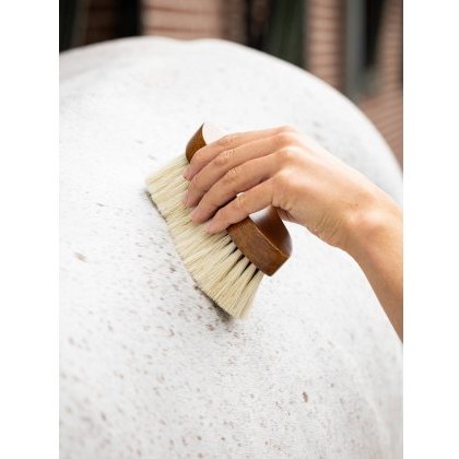 LeMieux Artisan Deep Clean Dandy Brush