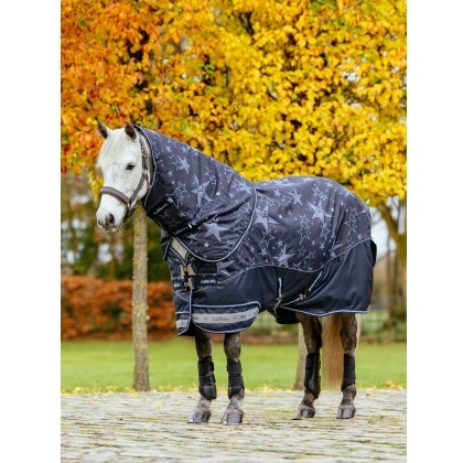 LeMieux Arika Star Turnout 100g - Navy LeMieux Arika Star Turnout 100g - Navy