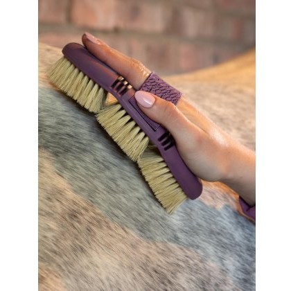 LeMieux Flexi Scrubbing Brush - Powder Blue LeMieux Flexi Scrubbing Brush - Powder Blue