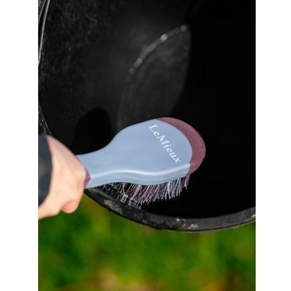 LeMieux Bucket Brush - Powder Blue/Mallow