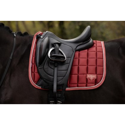 Loire Classic Dressage Square - Russet Loire Classic Dressage Square - Russet