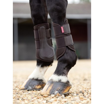 Mesh Brushing Boots - Brown