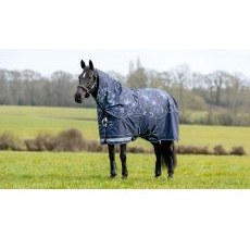 LeMieux Arika Star Turnout 200g - Navy LeMieux Arika Star Turnout 200g - Navy