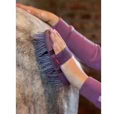 LeMieux Flexi Flicky Brush - Powder Blue LeMieux Flexi Flicky Brush - Powder Blue