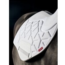 LeMieux ProForm Moulded Close Contact Pad - White LeMieux ProForm Moulded Close Contact Pad - White