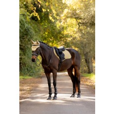 Essence Close Contact Square - Pear Essence Close Contact Square - Pear