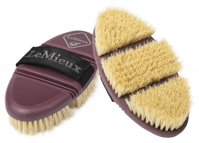 LeMieux LeMieux Flexi Scrubbing Brush - Rioja