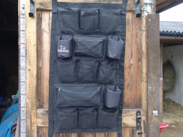 Cameo Equine Cameo Equine Fine & Dandy Stable Organiser