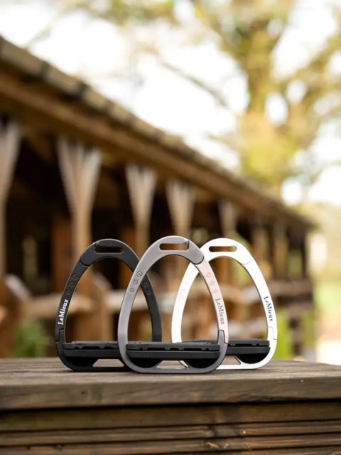 LeMieux LeMieux Junior Vector Balance Stirrup