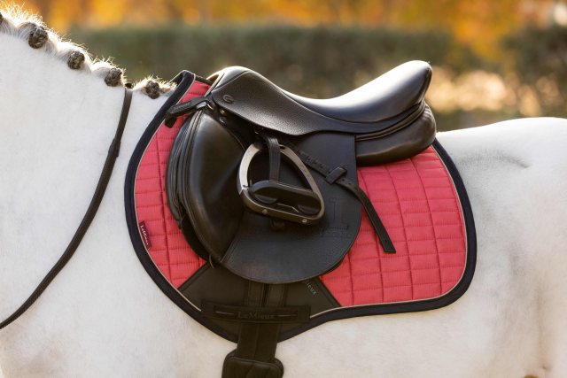 LeMieux LeMieux Mini Suede Close Contact Square - Cranberry