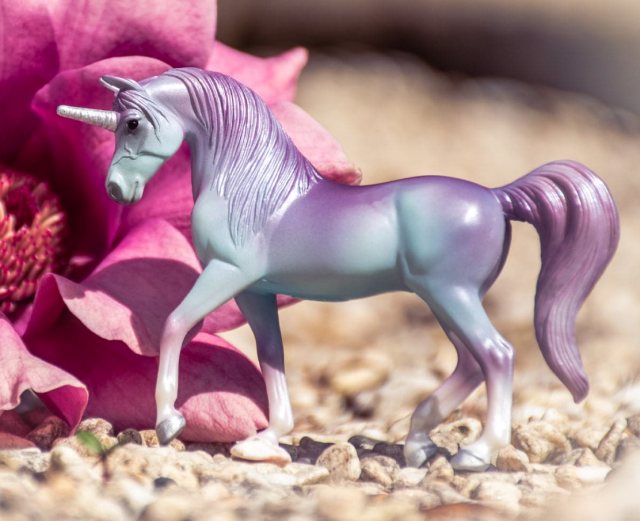 Breyer Breyer Unicorn Treasures