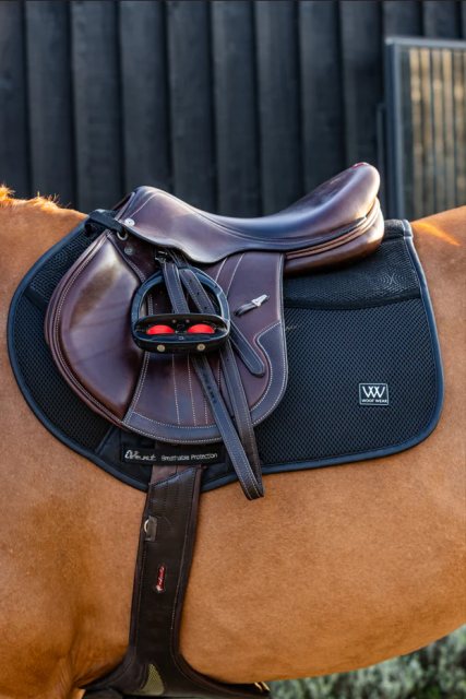 Woof Wear Woof Wear iVent CC Pad - Black