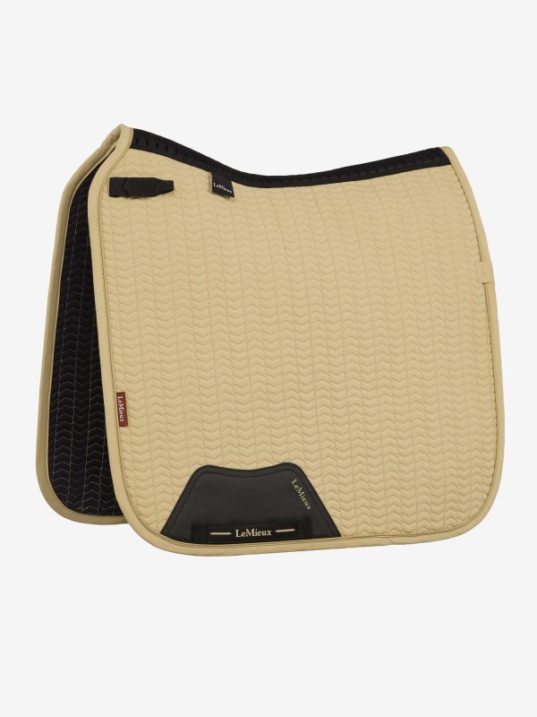 IT09188 product essencedrsquare pear 01 1