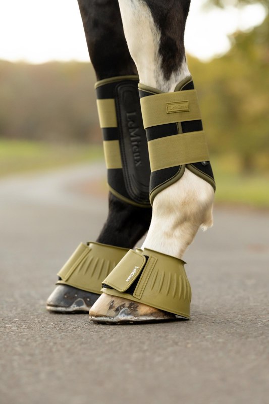 IT09204 lifestyle rubberbellboots gooseberry 01