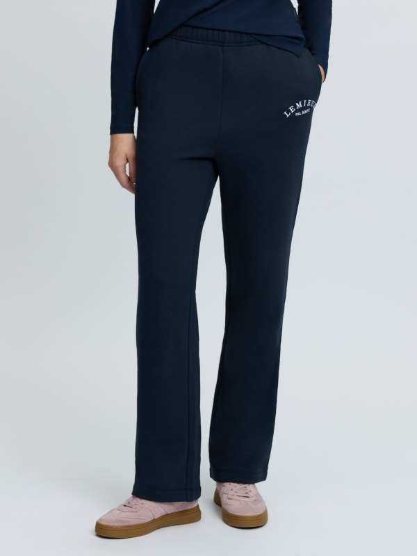IT09268 studio lunajogger navy 001