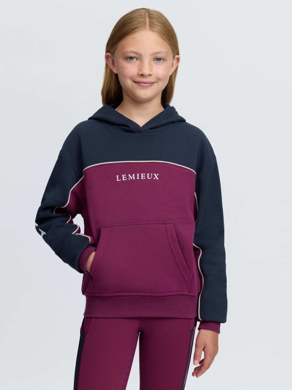 IT09495 studio youngridersadiehoodie blackberry 001